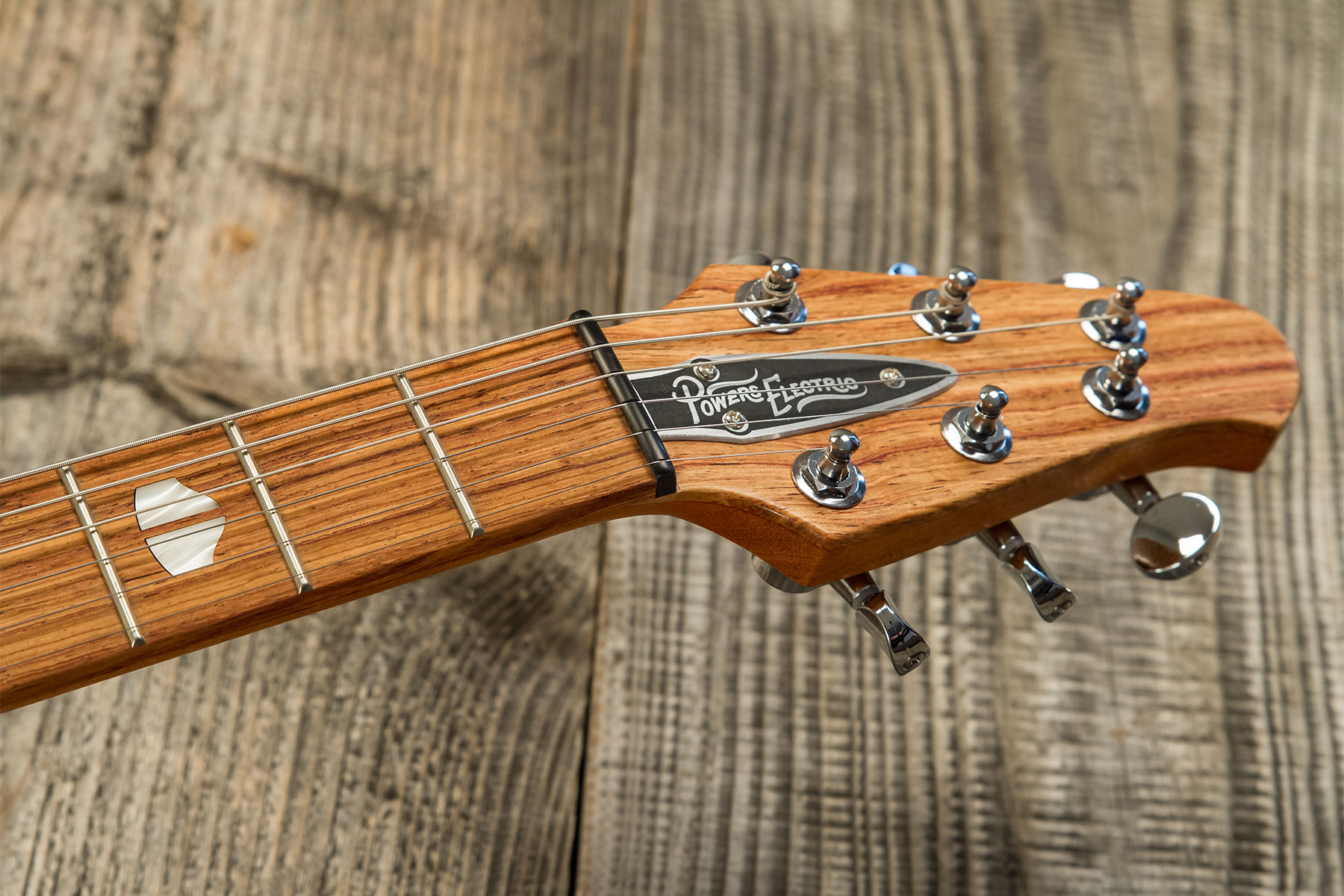 Powers Electric A-type 2s Ff42 Trem Mn #a393 - Onyx Green Metallic - Retro rock electric guitar - Variation 8