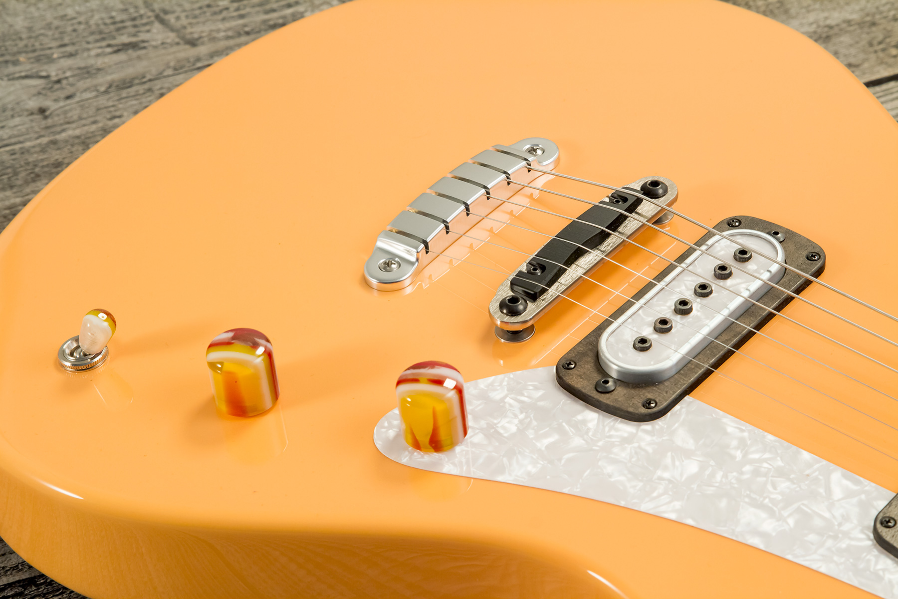 Powers Electric A-type 2s Pf42 Ht Mn #a428 - Creamsicle - Retro rock electric guitar - Variation 3
