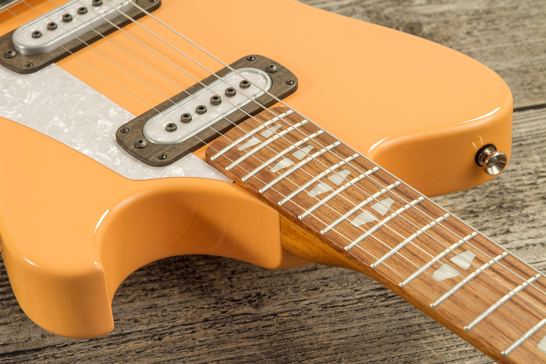 Powers Electric A-type 2s Pf42 Ht Mn #a428 - Creamsicle - Retro rock electric guitar - Variation 4