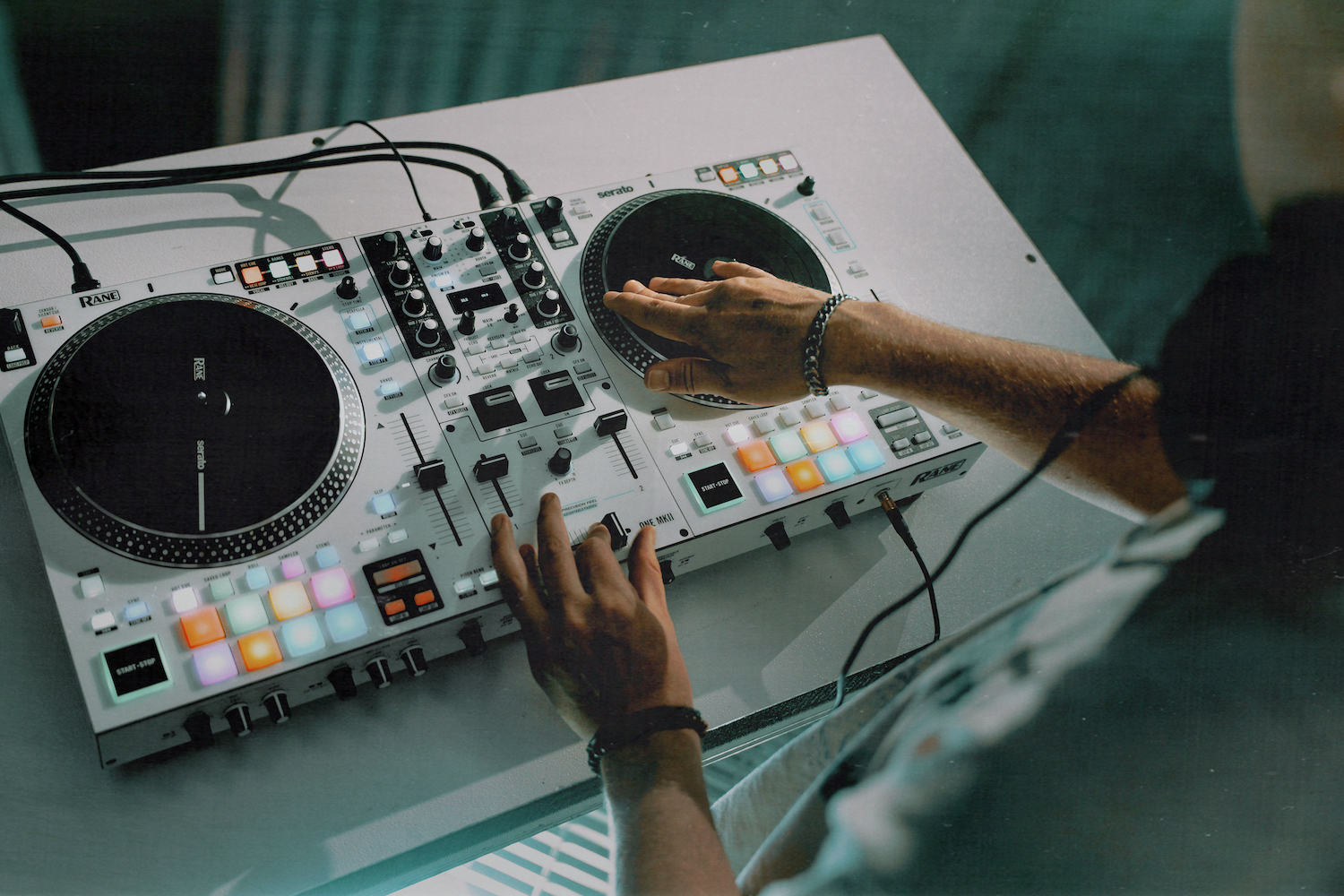 Rane One Mkii - USB DJ controller - Variation 12