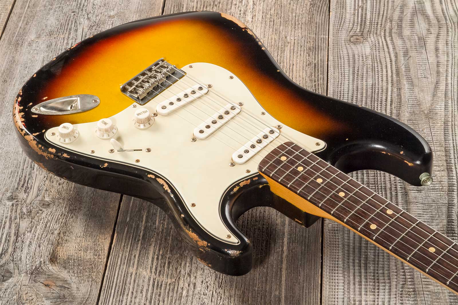 Rebelrelic S-series 1961 Hardtail 3s Ht Rw #231008 - 3-tone Sunburst - Str shape electric guitar - Variation 2