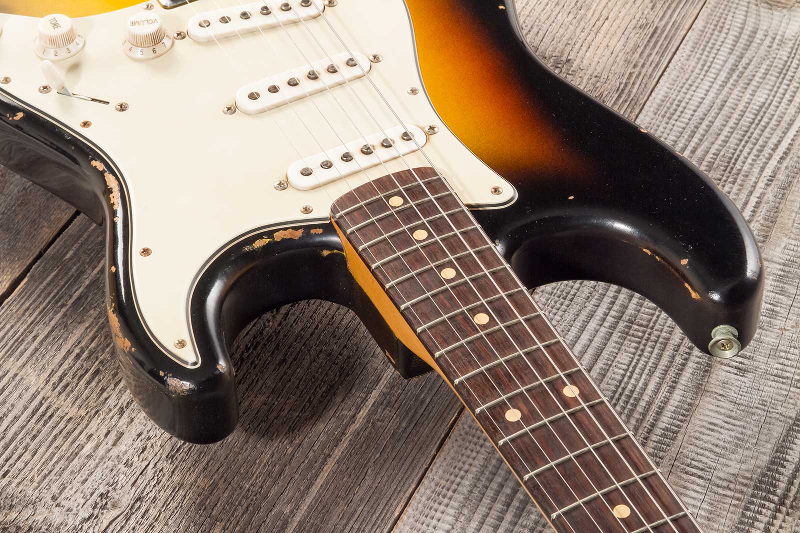 Rebelrelic S-series 1961 Hardtail 3s Ht Rw #231008 - 3-tone Sunburst - Str shape electric guitar - Variation 4