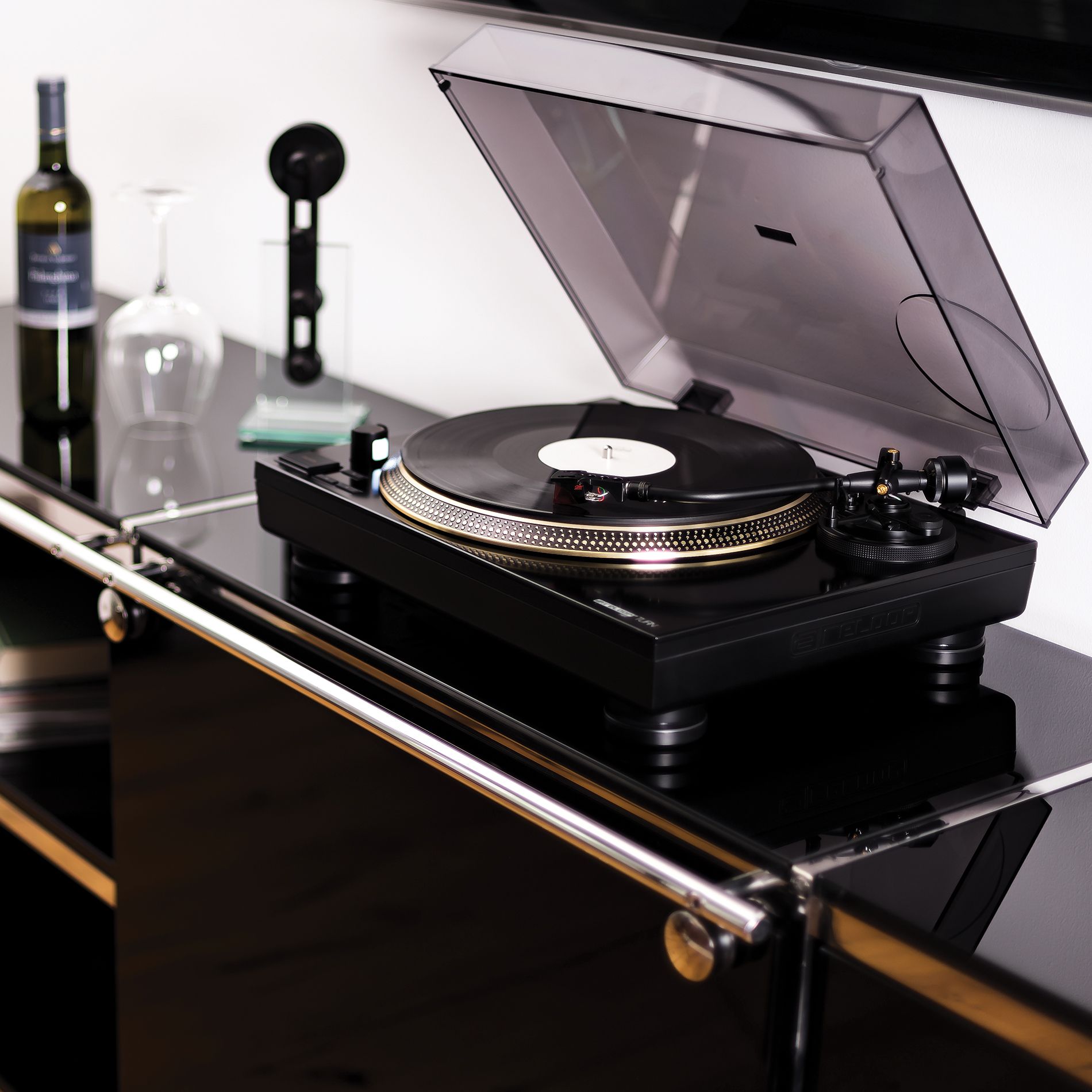 Turn 5 Turntables hifi Reloop