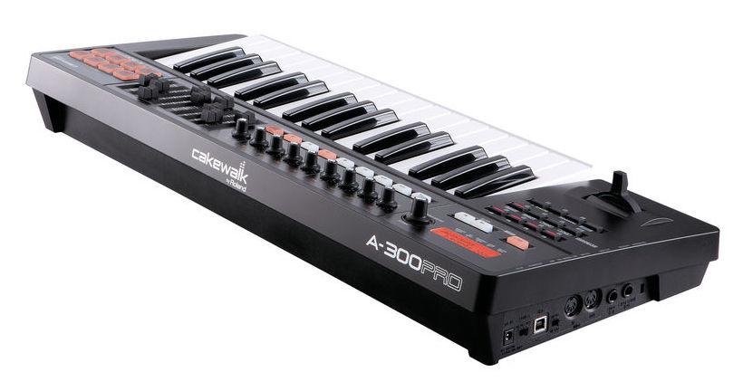 Roland A 300pro R - Controller-Keyboard - Variation 1