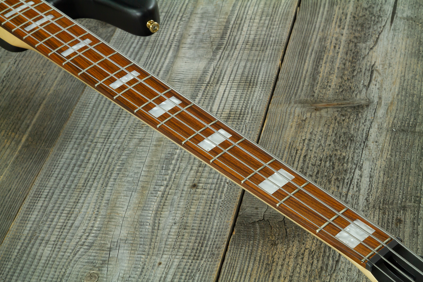 Sandberg California Tm4 Sl Superlight Gh 4c All Active Pf - Highgloss Black W. Matched Headstock - Solid body electric bass - Variation 6