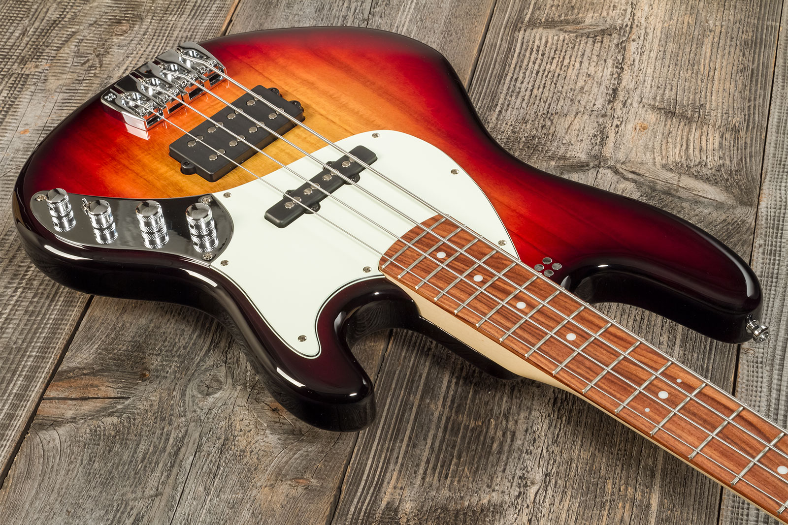 Sandberg California Tm4 Sl Superlight Ltd Active Pf - Ultra Soft Aged 3-tone Sunburst Gloss - Solid body electric bass - Variation 2