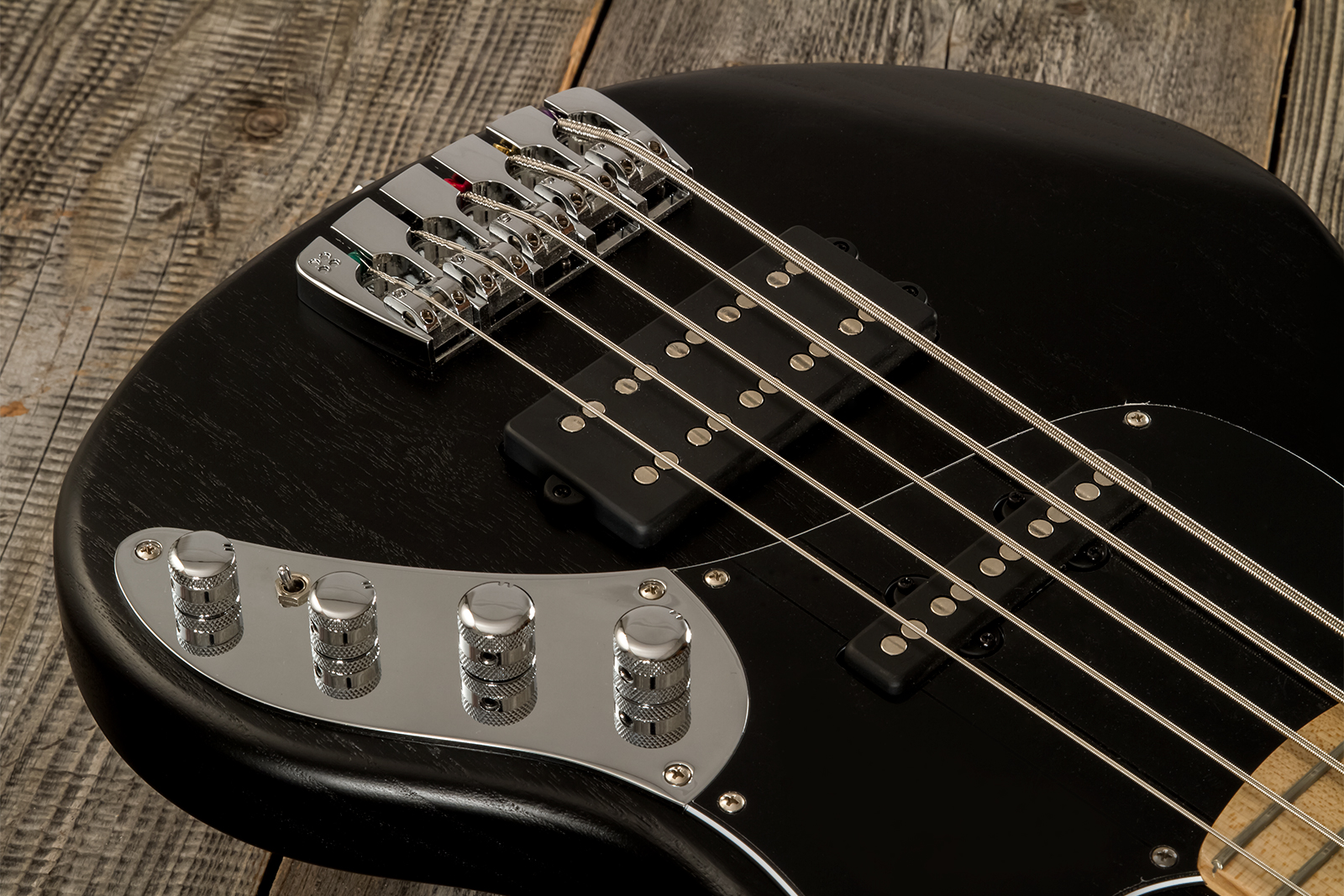 Sandberg California Tm5 Sl Superlight Black Dots 5c All Active Mn - Black - Solid body electric bass - Variation 3