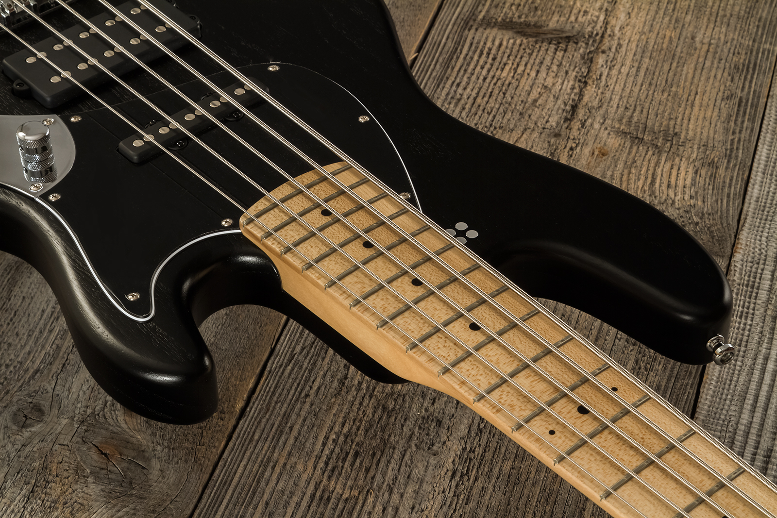 Sandberg California Tm5 Sl Superlight Black Dots 5c All Active Mn - Black - Solid body electric bass - Variation 4