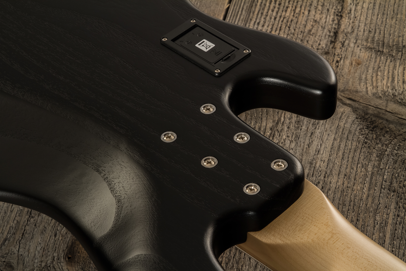 Sandberg California Tm5 Sl Superlight Black Dots 5c All Active Mn - Black - Solid body electric bass - Variation 8