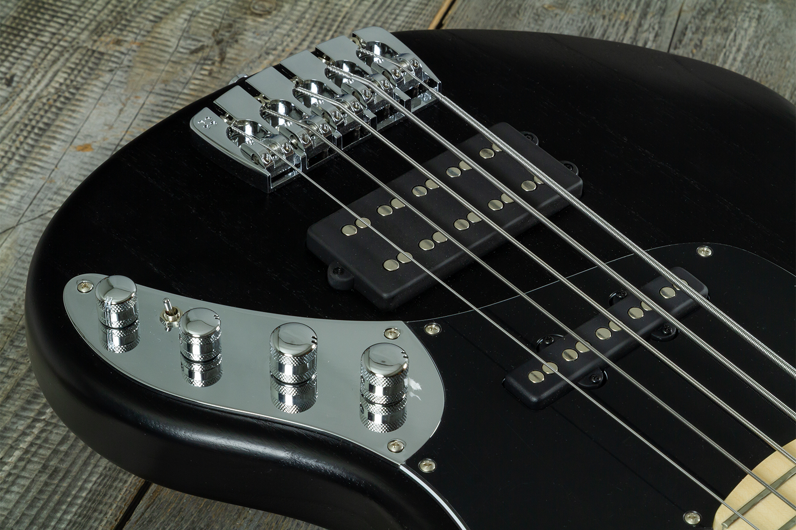 Sandberg California Tm5 Sl Superlight Black Dots Black Pckd 5c All Active Mn - Black Matt - Solid body electric bass - Variation 5