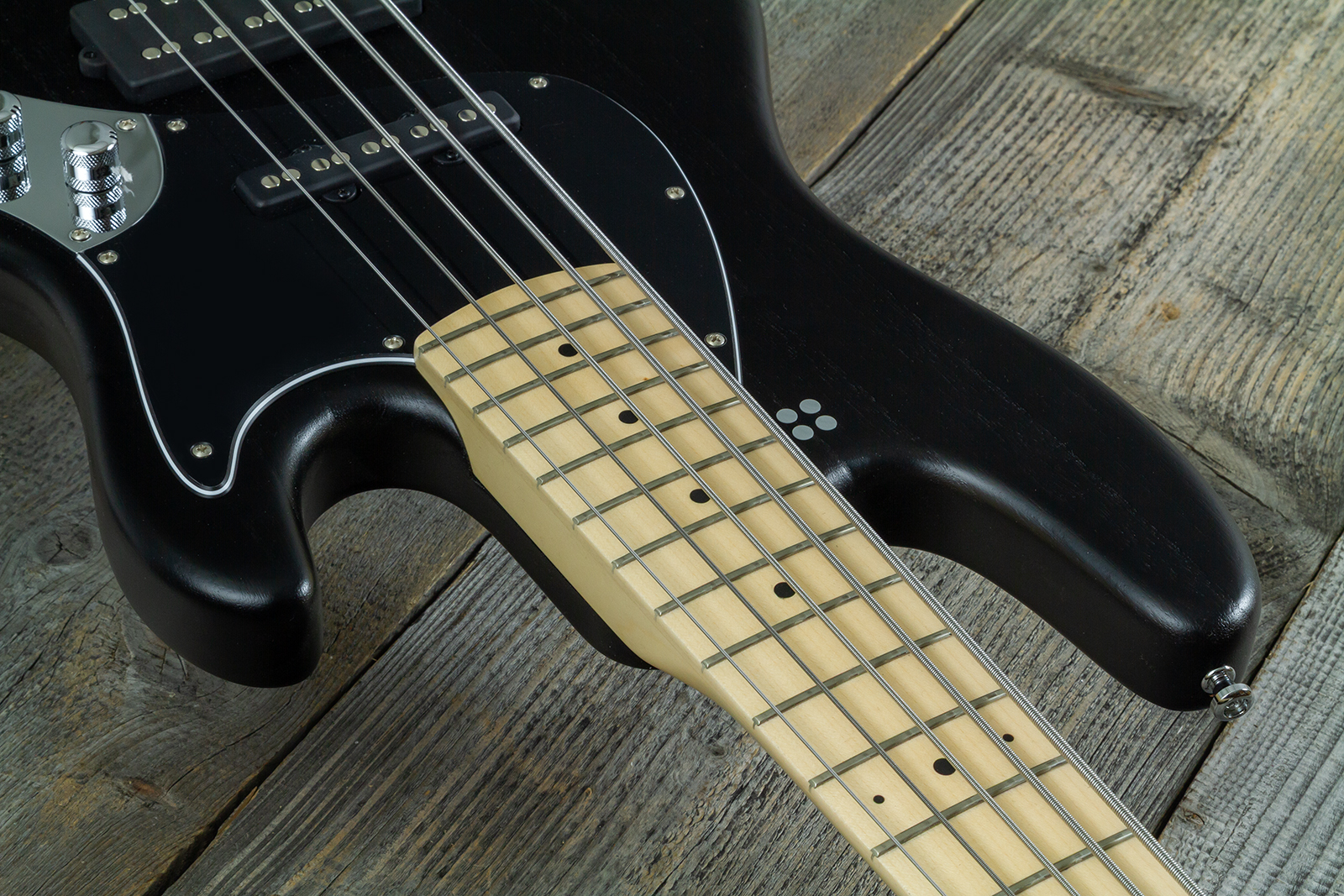 Sandberg California Tm5 Sl Superlight Black Dots Black Pckd 5c All Active Mn - Black Matt - Solid body electric bass - Variation 6