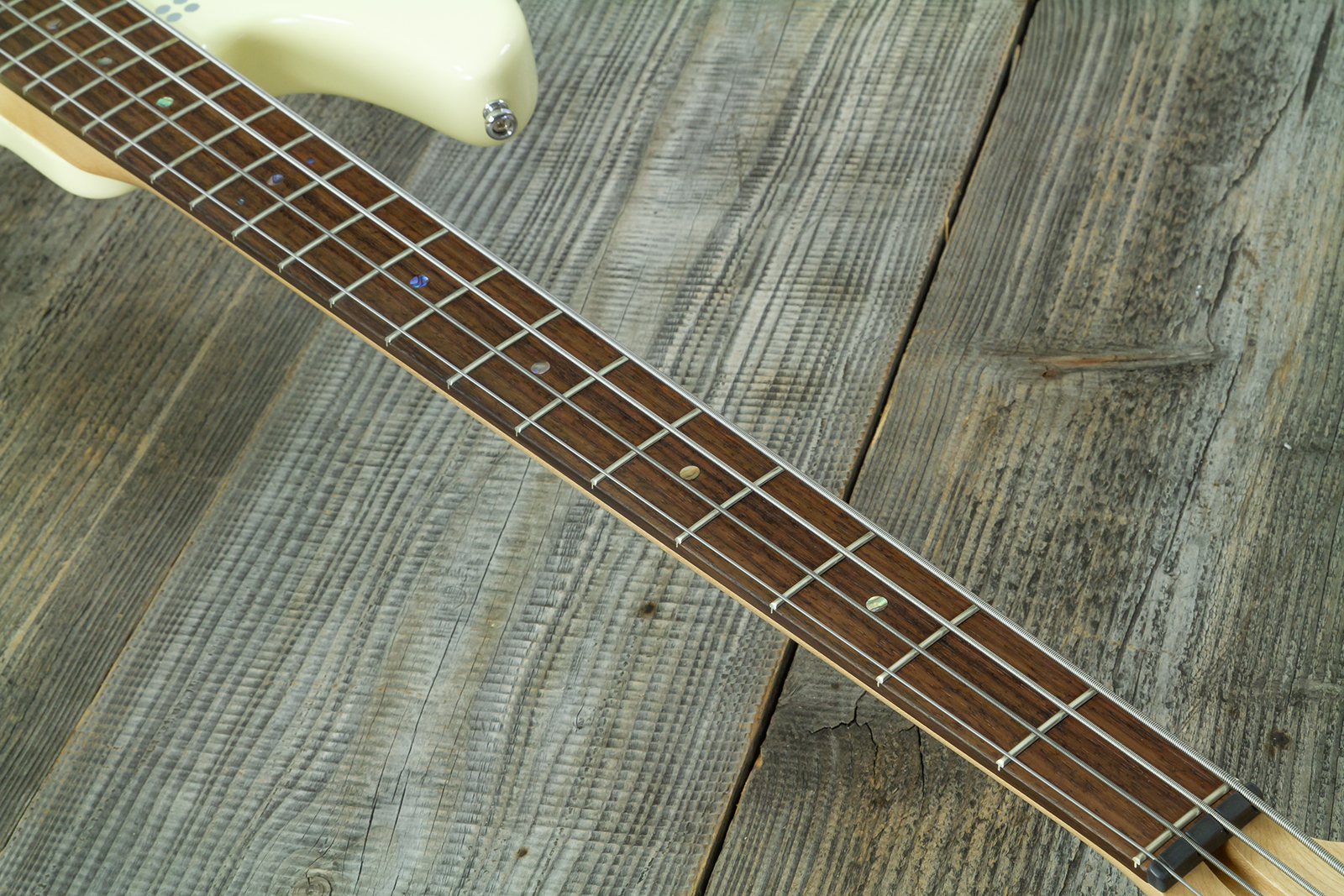 Sandberg California Vm4 Abalone Dots All 4c Active Rw - Highgloss Creme - Solid body electric bass - Variation 13