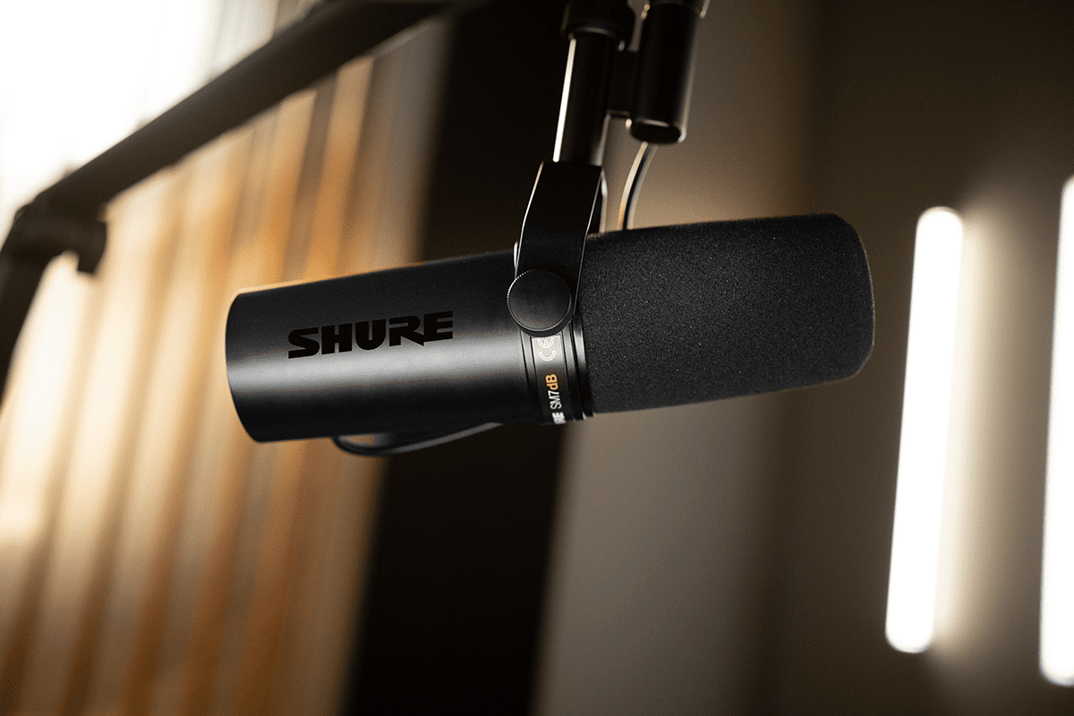 Shure Sm7db - Microphone podcast / radio - Variation 6