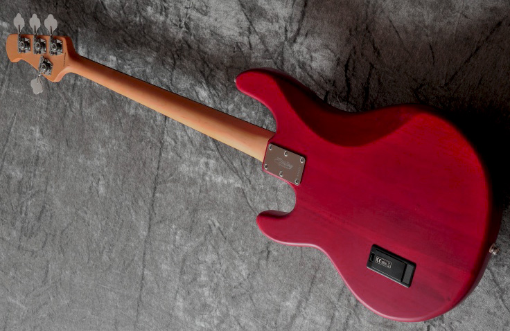 Sterling by musicman S.U.B. Ray4 - trans red satin Solid