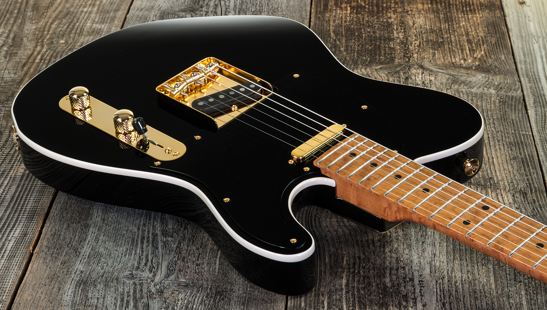 Suhr Mateus Asato Classic 01-sig-0030 Signature 2s  Ht Mn - Black - Tel shape electric guitar - Variation 2