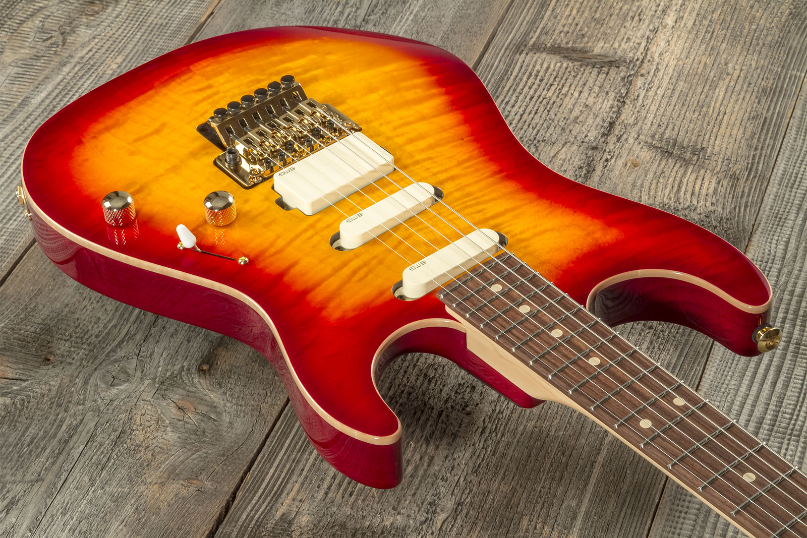 Suhr Standard Legacy 01-ltd-0030 Hss Emg Fr Rw #72940 - Aged Cherry Burst - Str shape electric guitar - Variation 2