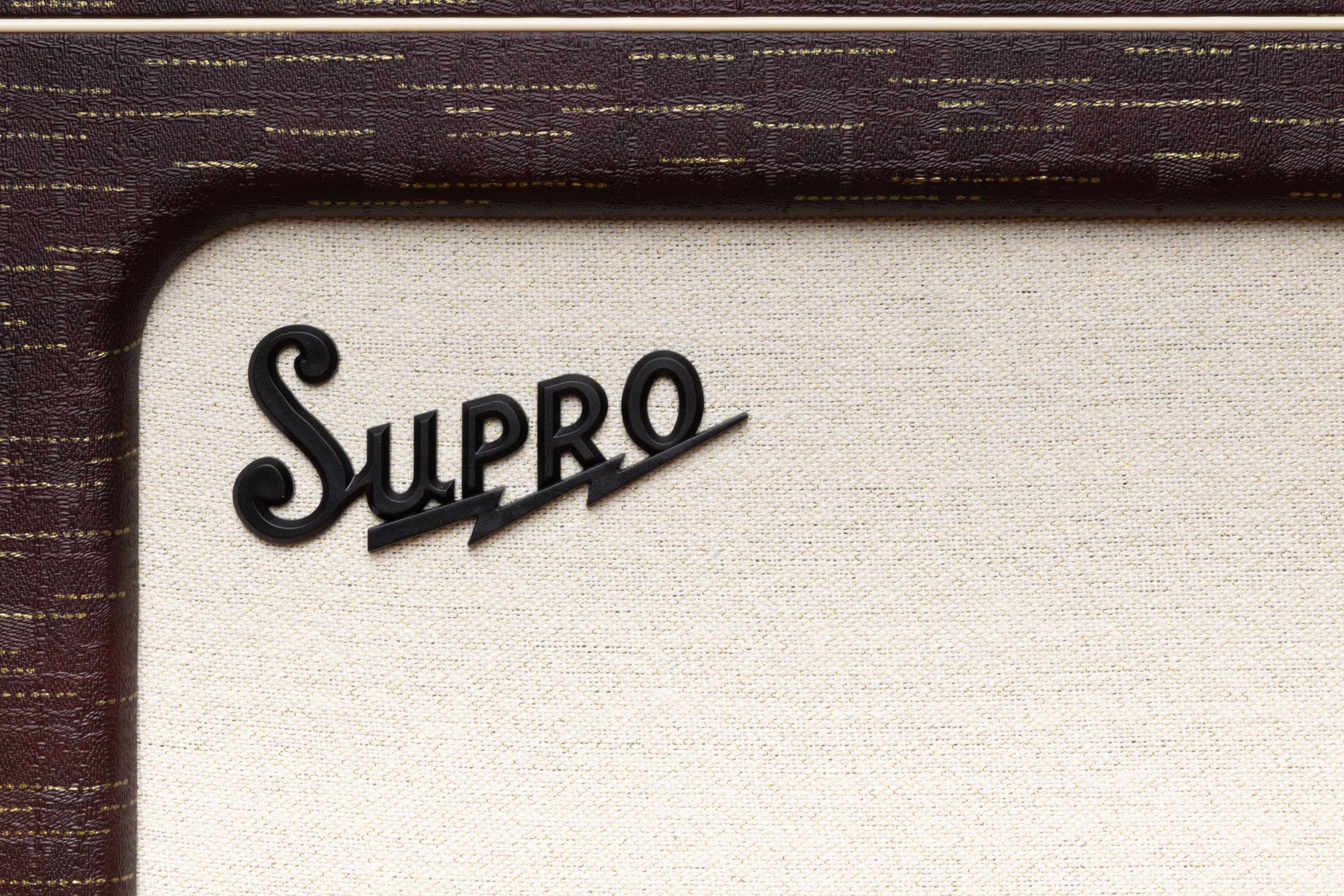 Supro Ambassador Custom Burgundy Gold Scandia 2x10 50w - Electric guitar combo amp - Variation 5