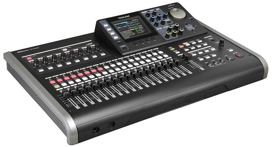 Multi tracks recorder Tascam DP-24SD