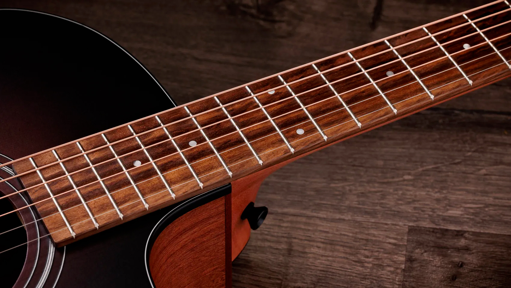 Taylor 114ce Special Edition Grand Auditorium Cw Epicea Sapele Euc Es2 - Dark Tobacco Edgeburst Top - Folk guitar - Variation 4