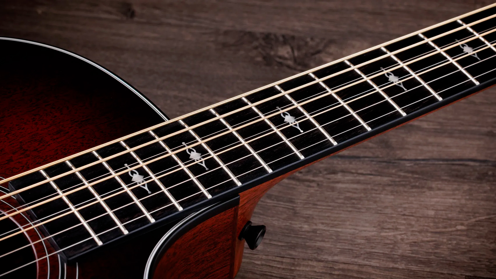 Taylor 324ce Baritone 8 Ltd Grand Auditorium Cw 8c Tout Acajou Eb Es2 - Shaded Edgeburst Top Satin - Folk guitar - Variation 3