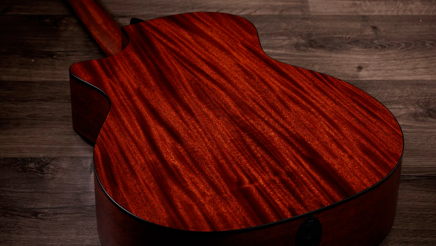 Taylor 324ce Baritone 8 Ltd Grand Auditorium Cw 8c Tout Acajou Eb Es2 - Shaded Edgeburst Top Satin - Folk guitar - Variation 4