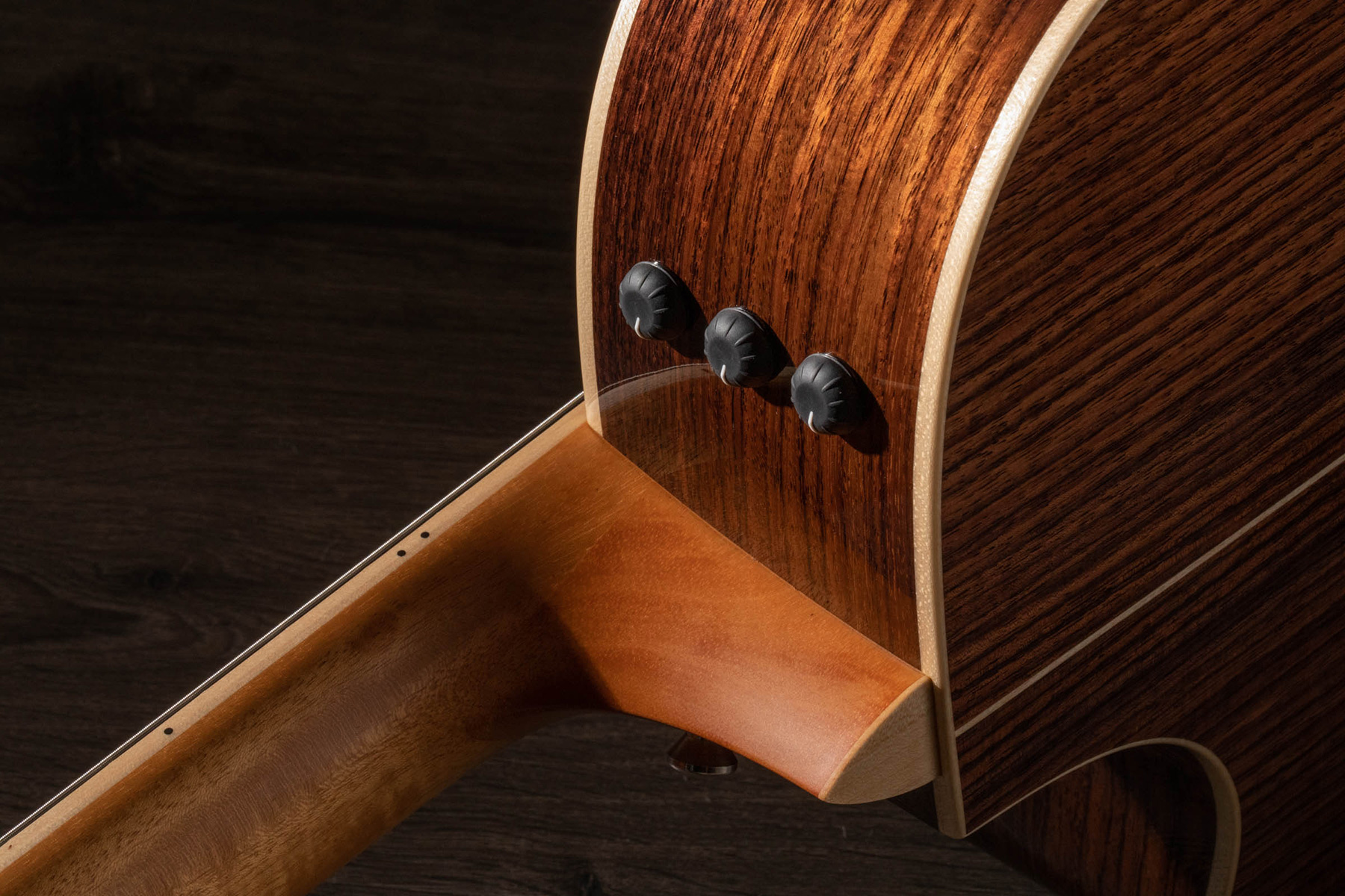Taylor Guitare Classique Format 4/4 - Electro-acoustique - Classical guitar 4/4 size - Variation 4