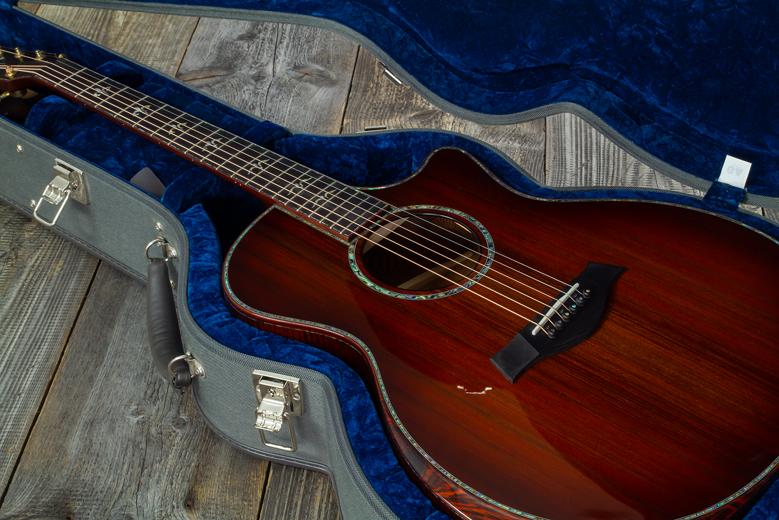 Taylor Custom Shop Grand Auditorium Cw Redwood / Koa Eb Es2 #1211143039 #1210103110 - Shaded Edgeburst - Folk guitar - Variation 13