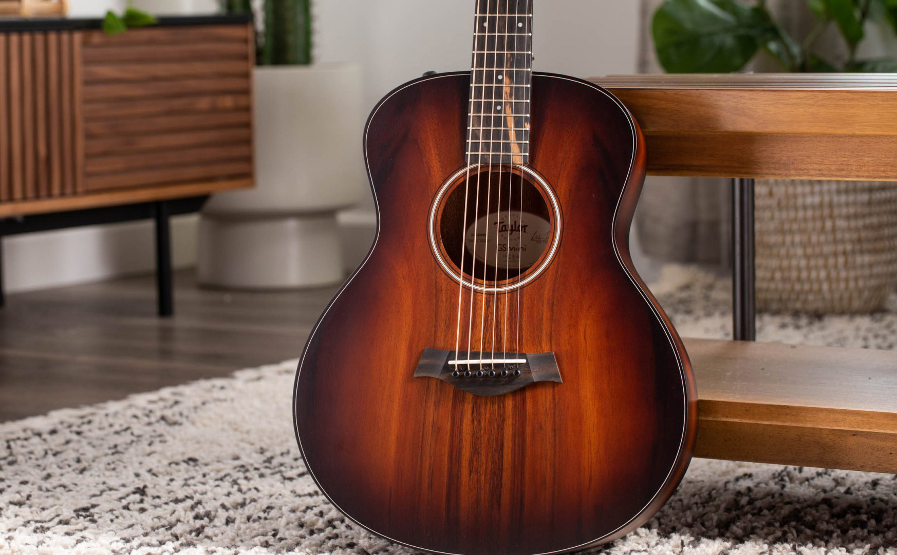 Taylor Gs Mini-e Koa Plus Lh Parlor Gaucher Tout Koa Eb Es2 - Shaded Edge Burst - Acoustic guitar & electro - Variation 2