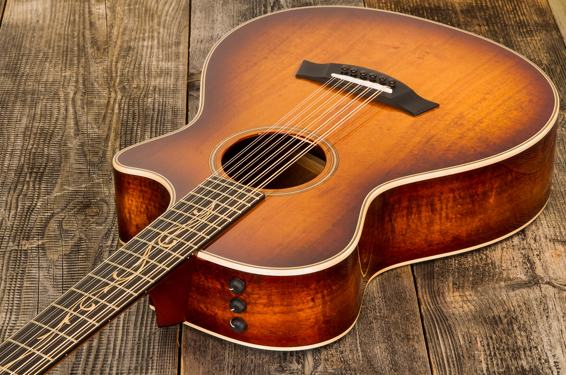 Taylor K62ce Ltd 12-string 12-fret Grand Symphony Cw 12c Tout Koa Eb Es2 - Shaded Edge Burst - Electro acoustic guitar - Variation 2