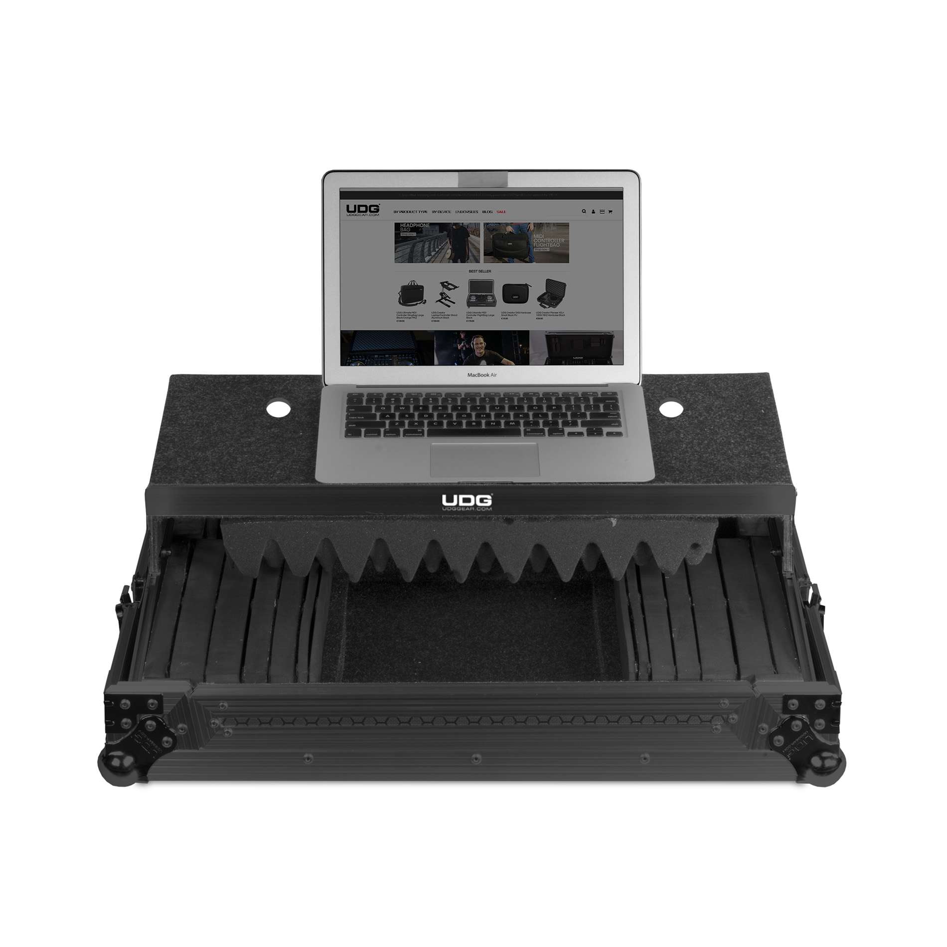 Udg U 91019 Bl3 - DJ flightcase - Variation 2