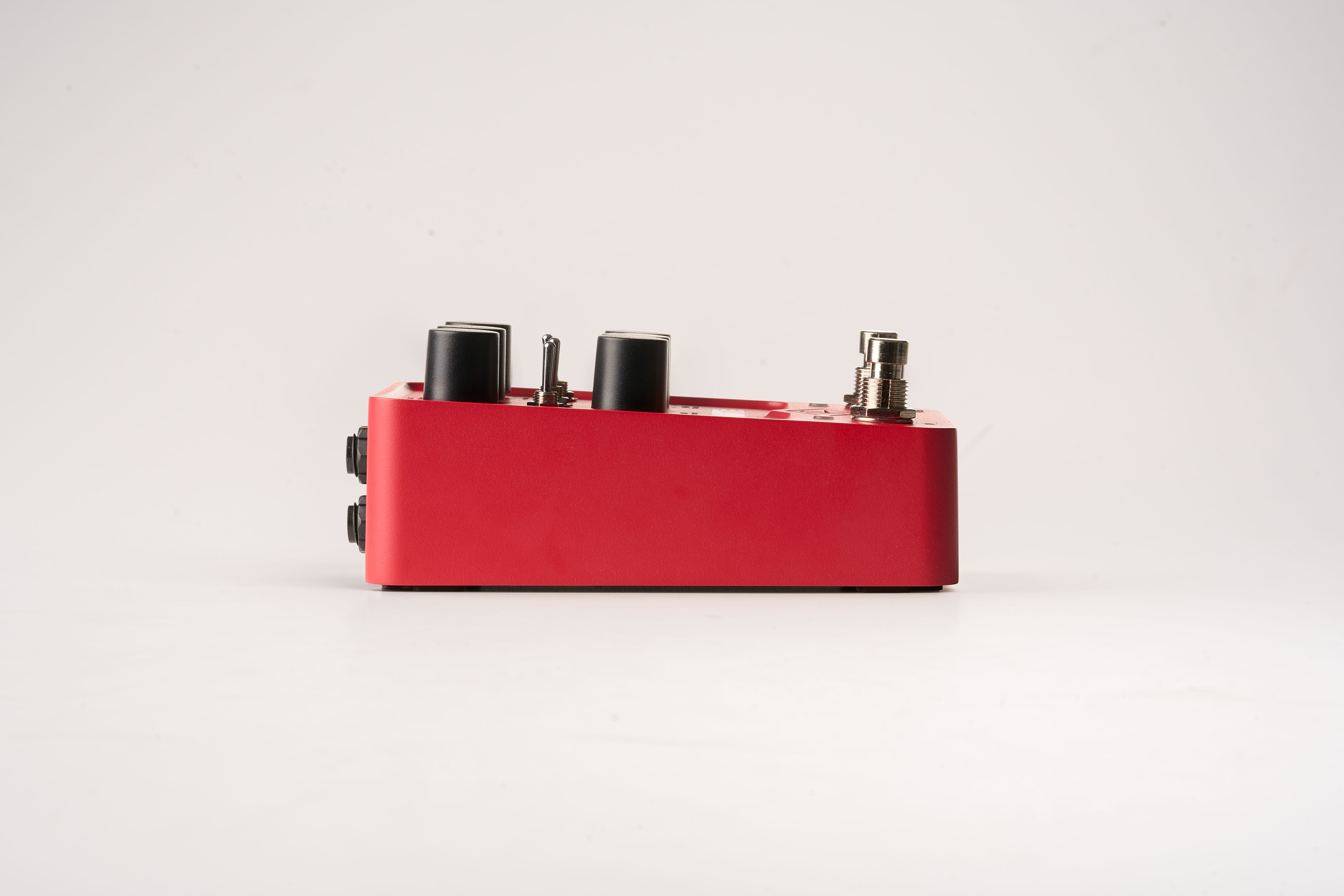 Universal Audio UAFX Anti 1992 High Gain Amp Pedal - Bundle with 2 Patch  Cables and 6 Dunlop Guitar Picks