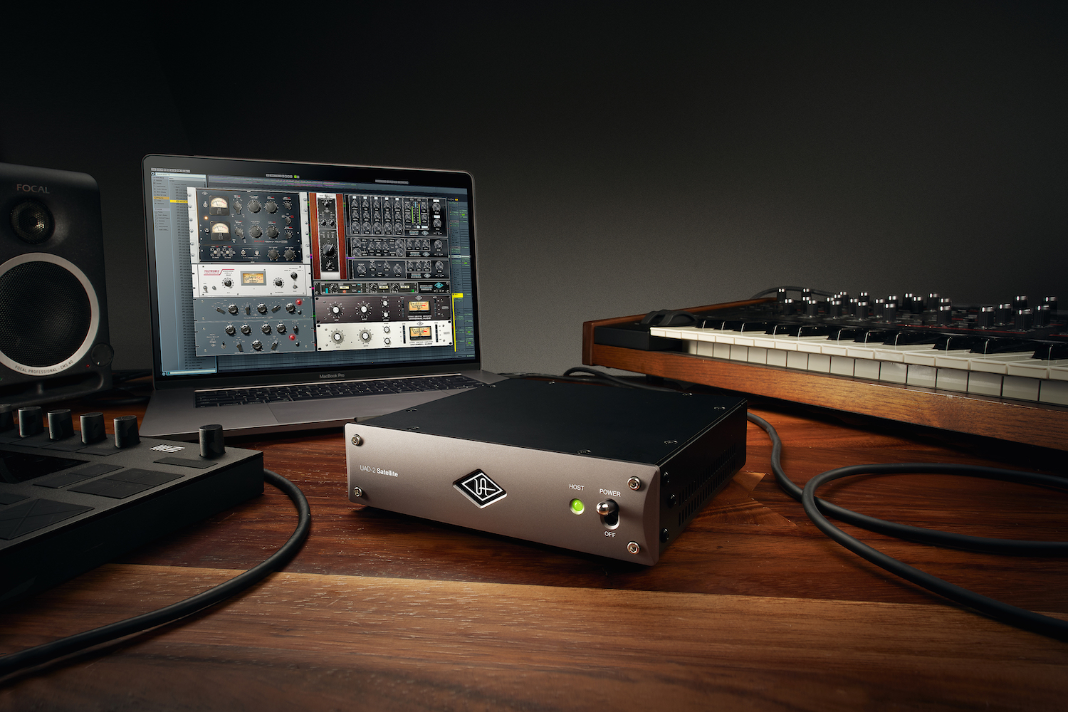 Universal Audio Uad-2 Satellite Thunderbolt 3 Octo Custom - Thunderbolt audio interface - Variation 2