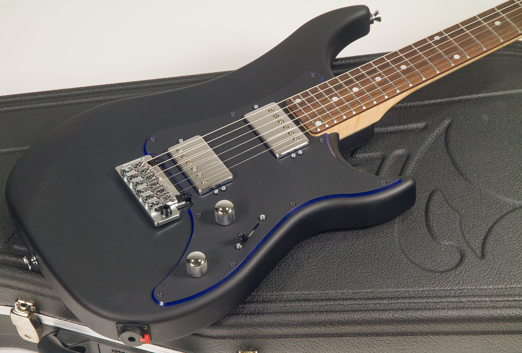 Vigier Excalibur Indus Hh Trem Rw - Textured Black - Double cut electric guitar - Variation 1