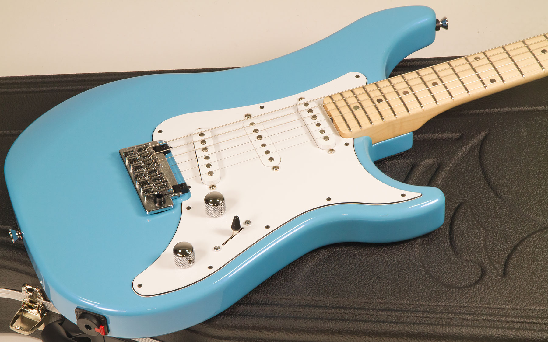 Vigier Expert Classic Rock Sss Trem Mn - Normandie Blue - Str shape electric guitar - Variation 1