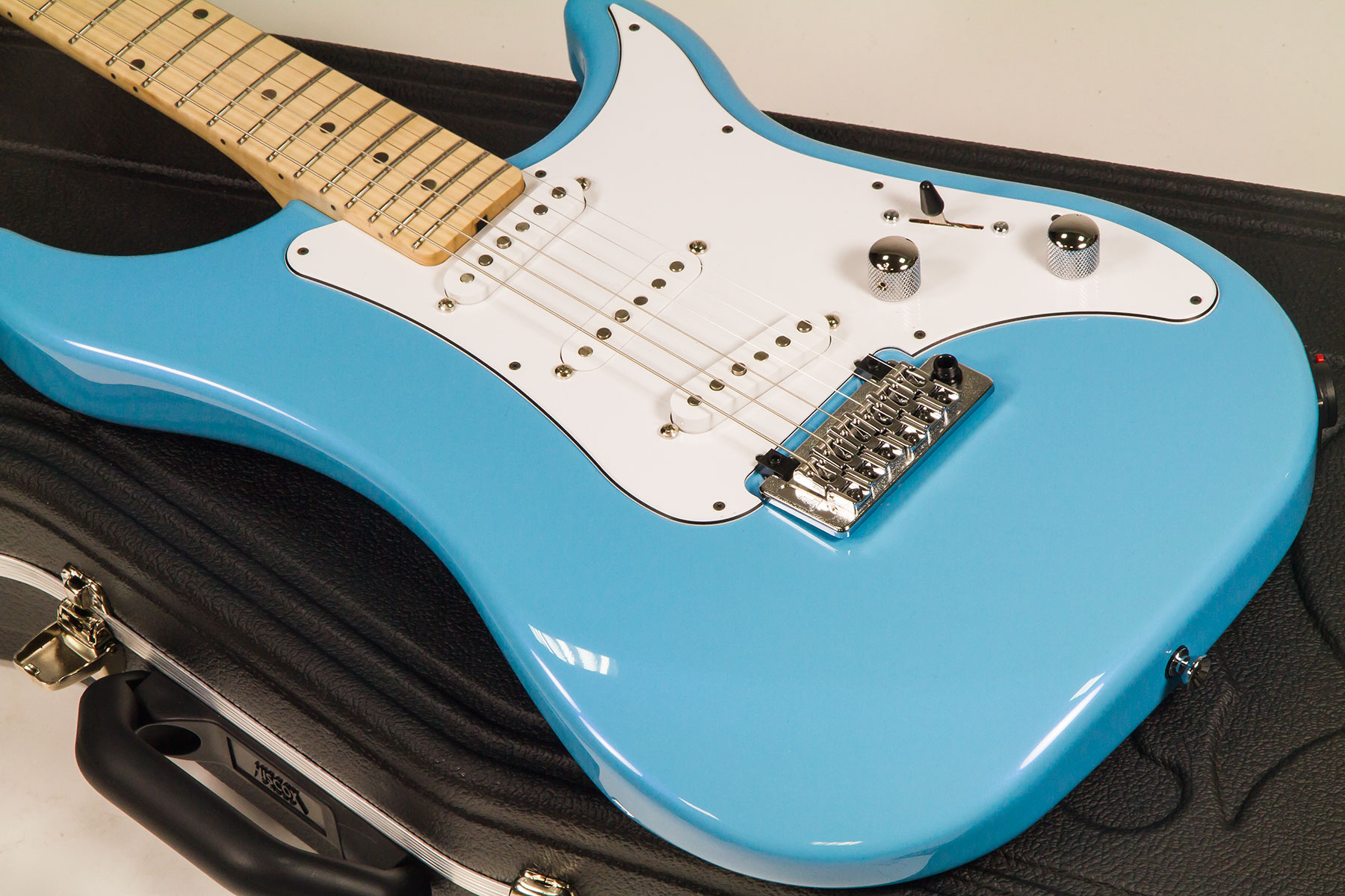 Vigier Expert Classic Rock Sss Trem Mn - Normandie Blue - Str shape electric guitar - Variation 2