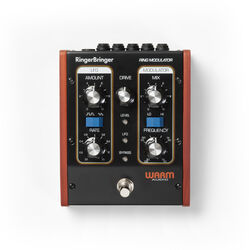 Modulation, chorus, flanger, phaser & tremolo effect pedal Warm audio RingerBringer