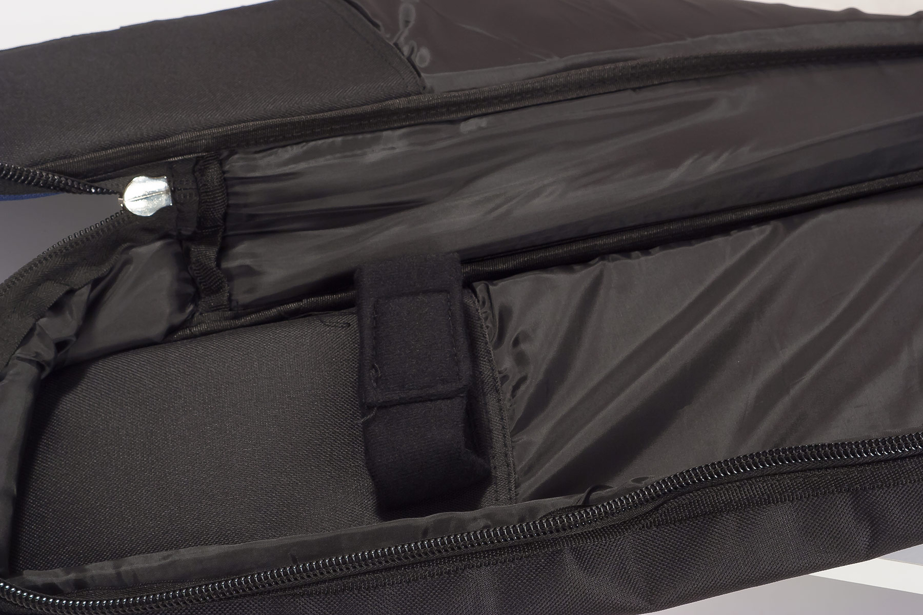 X-tone 2015 Fol-bk Nylon 15mm Dreadnought Guitar Bag Black (2012) - Acoustic guitar gig bag - Variation 4