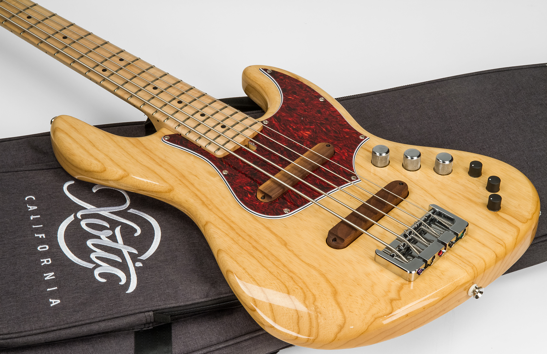 Xotic Xjpro-1 5-cordes Provintage Active/passive Mn - Natural - Solid body electric bass - Variation 2