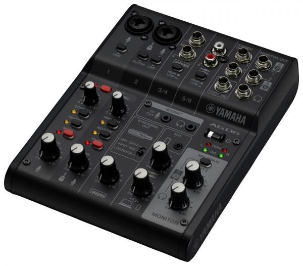 Analog mixing desk Yamaha AG06 MK2