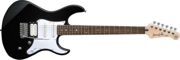 Yamaha Pacifica PA112V - black Str shape electric guitar black