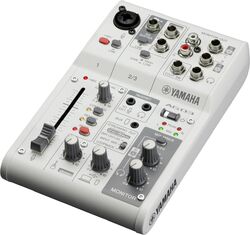 Analog mixing desk Yamaha AG03MK2 W