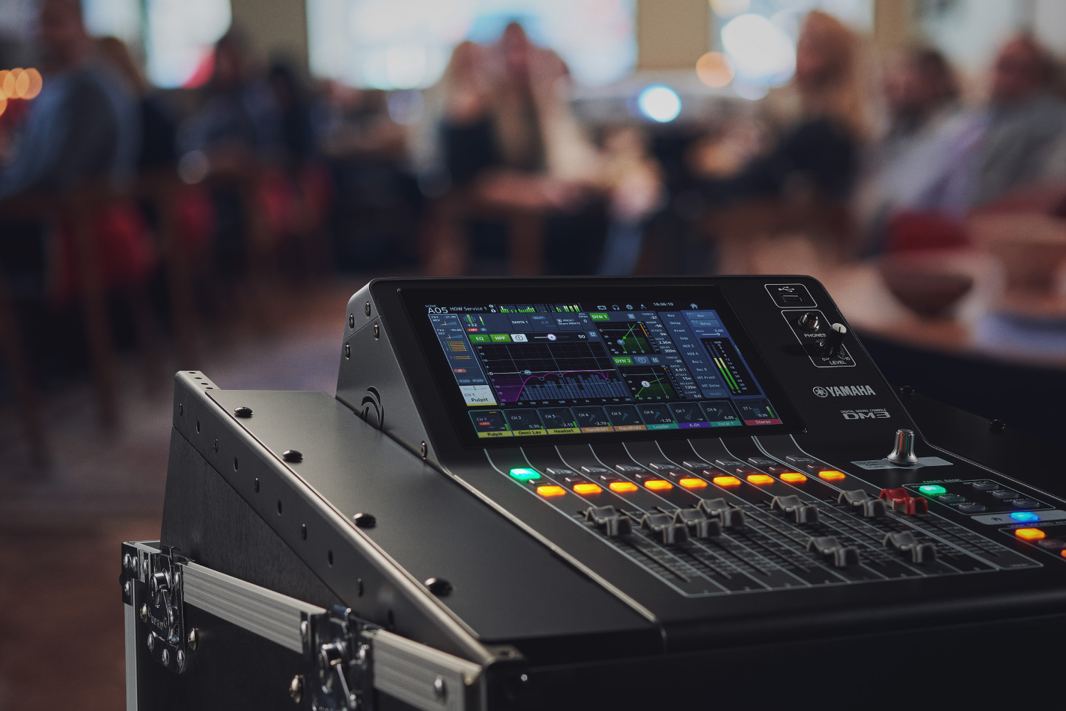 Yamaha Dm 3s  + Rk Dm3 - Digital mixing desk - Variation 2