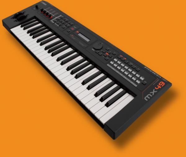 Synthesizer Yamaha MX61IIBL